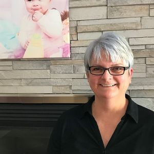 Meet your Posher, Esther